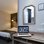 Du Pre Hotel