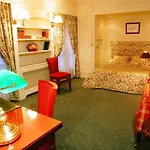 Du Pre Hotel