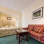 Hotel Du Pre
