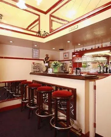 Hotel Du Pré Parigi